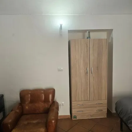 Olivetti Apartament *